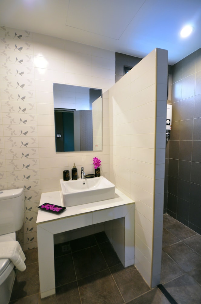 Chiangmai S P Hotel Chang Phueak 32/33