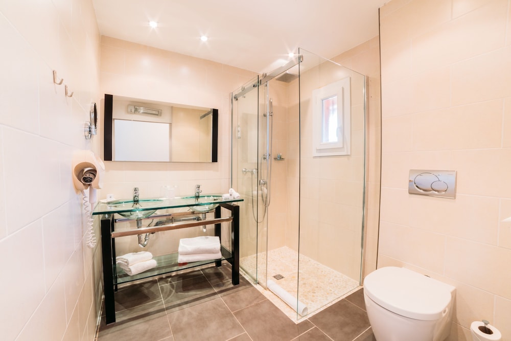 Hotel Font Mourier 68/74
