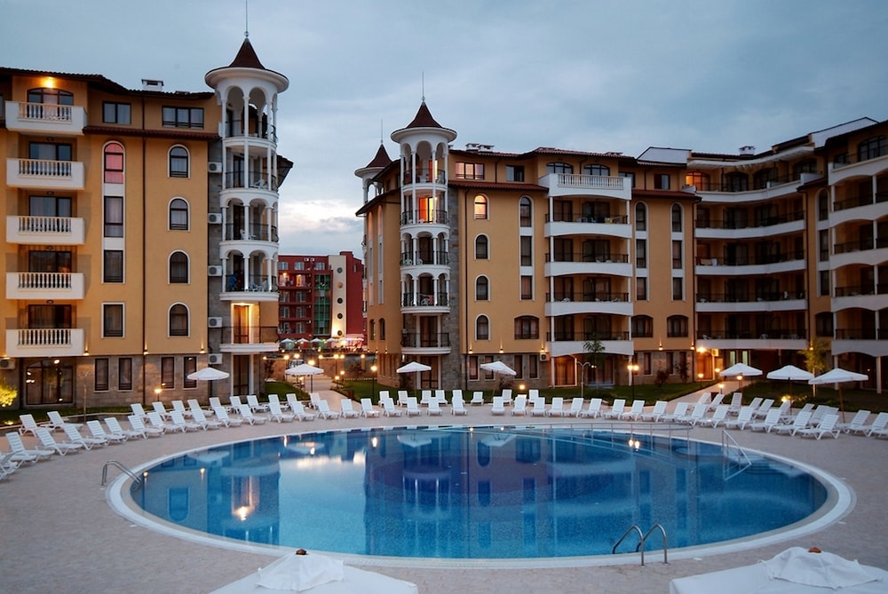 Royal Sun Holiday Complex 15/50