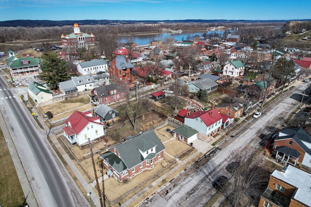 Captain Wohlt Inn Bed Breakfast 73/76