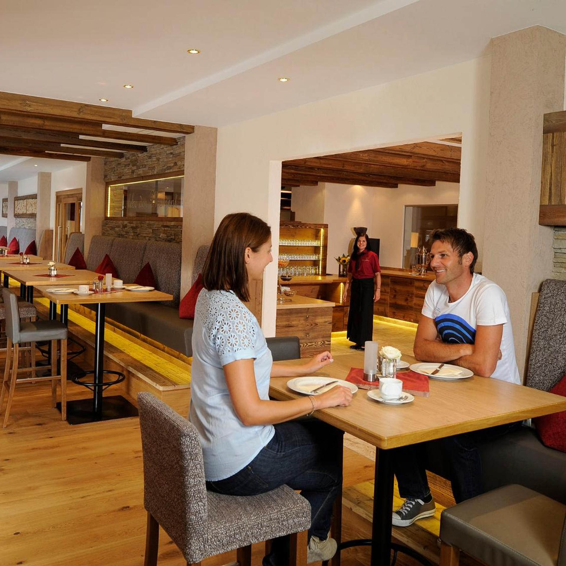 Hotel Garni Alpenjuwel 45/53