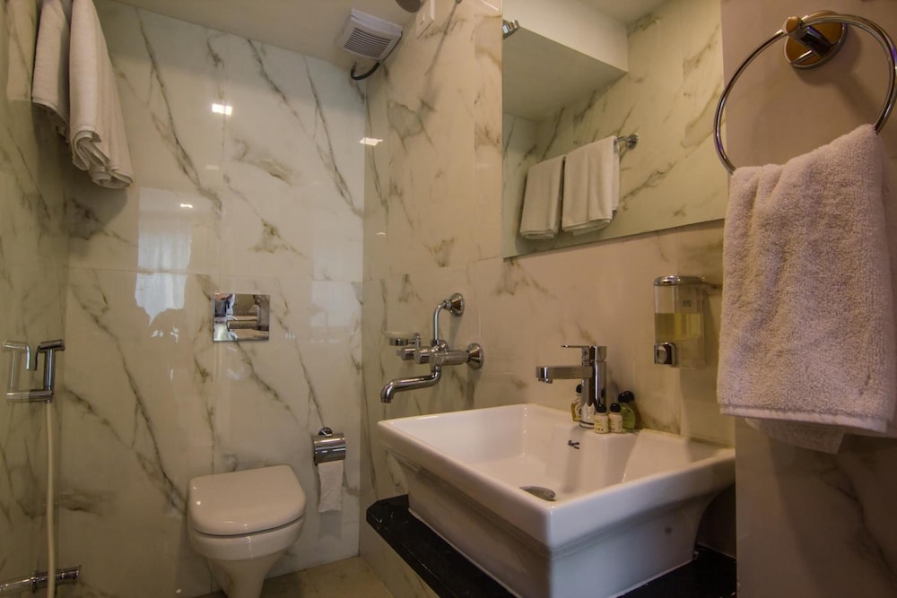 Hotel Sawood International 42/47