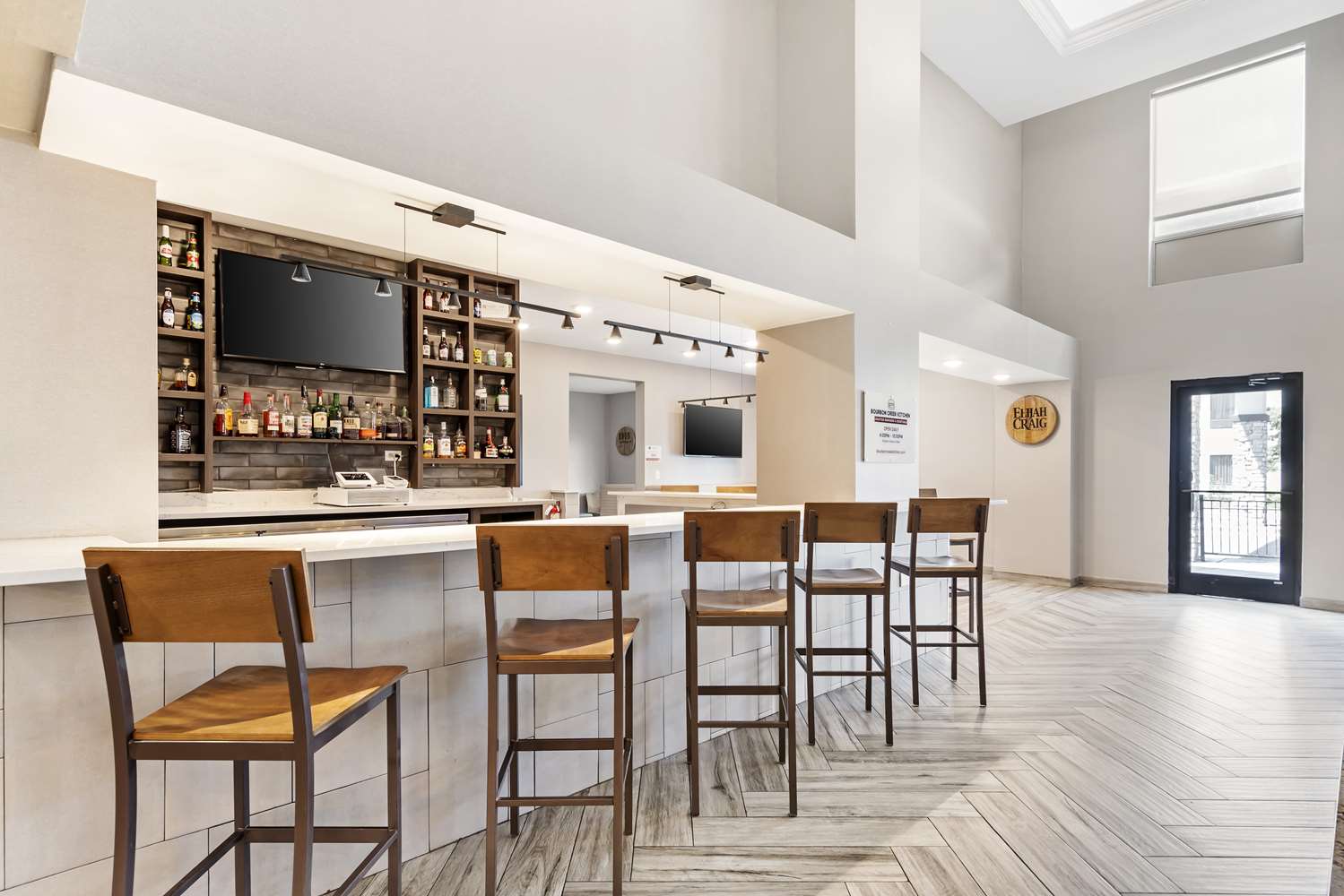 Best Western Plus Bourbonnais Hotel & Suites 7/15