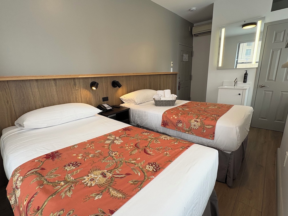 Americana Inn 20/50