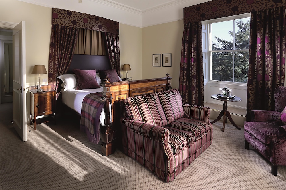 Macdonald Leeming House 25/50