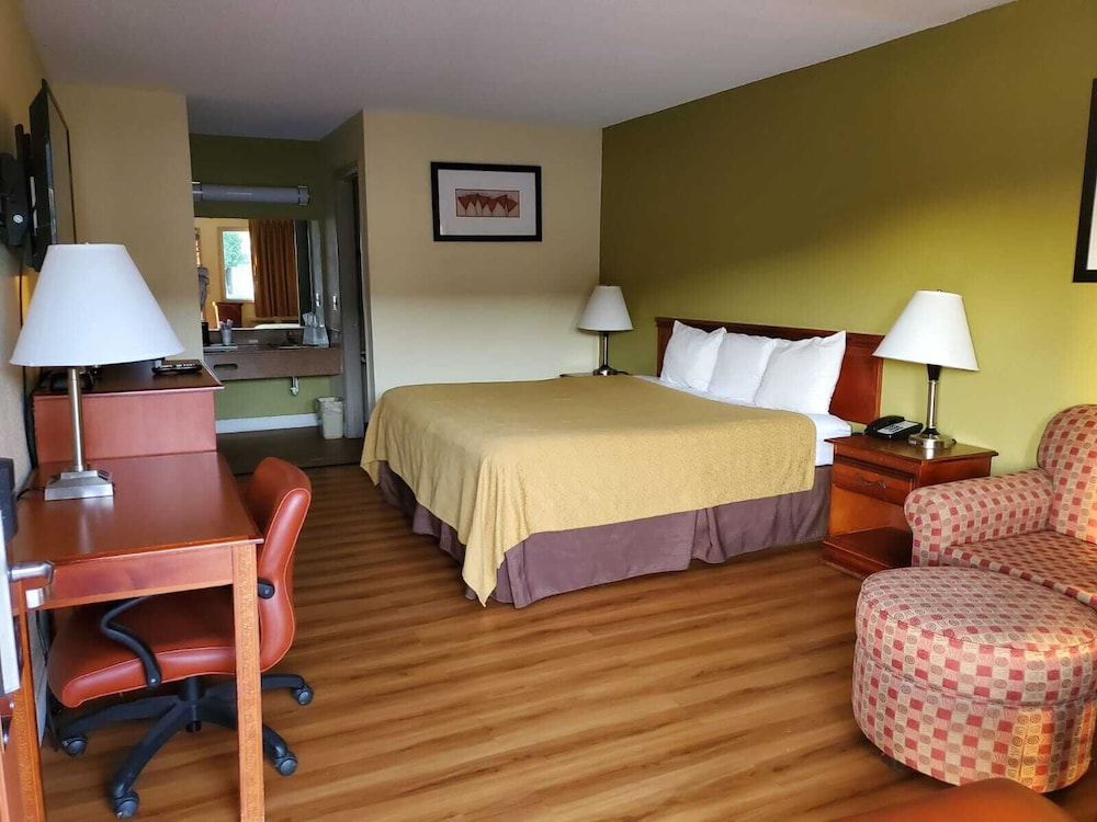 Americas Best Value Inn Dayton 11/15
