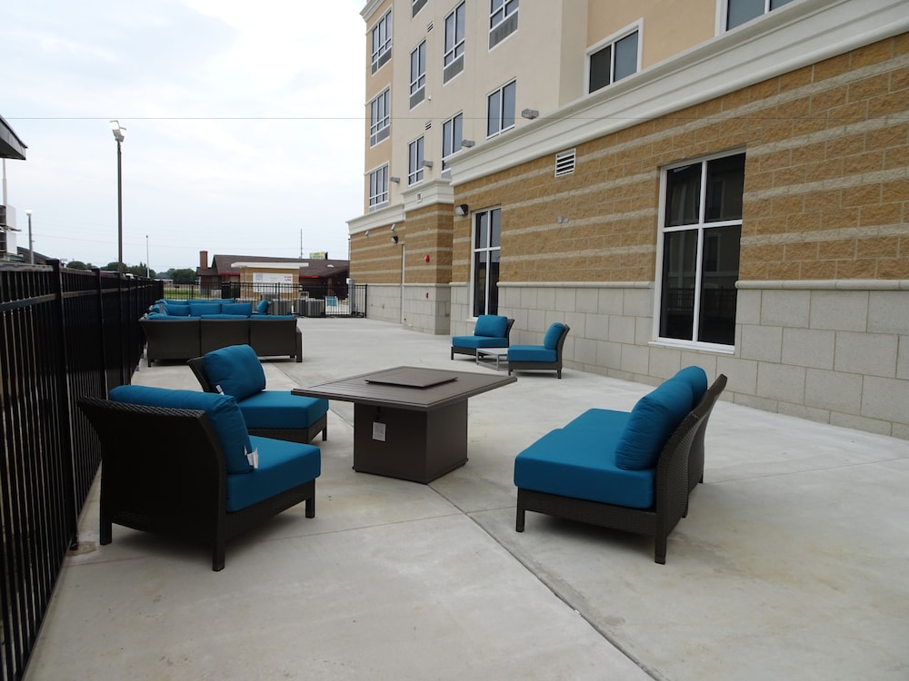 Holiday Inn Jonesboro 13/50