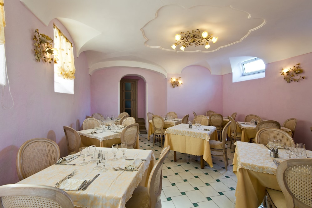 Hotel Colella Terme 24/43