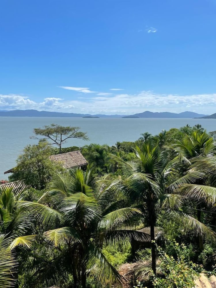Suites com Vista Panoramica de Florianopolis 40/50