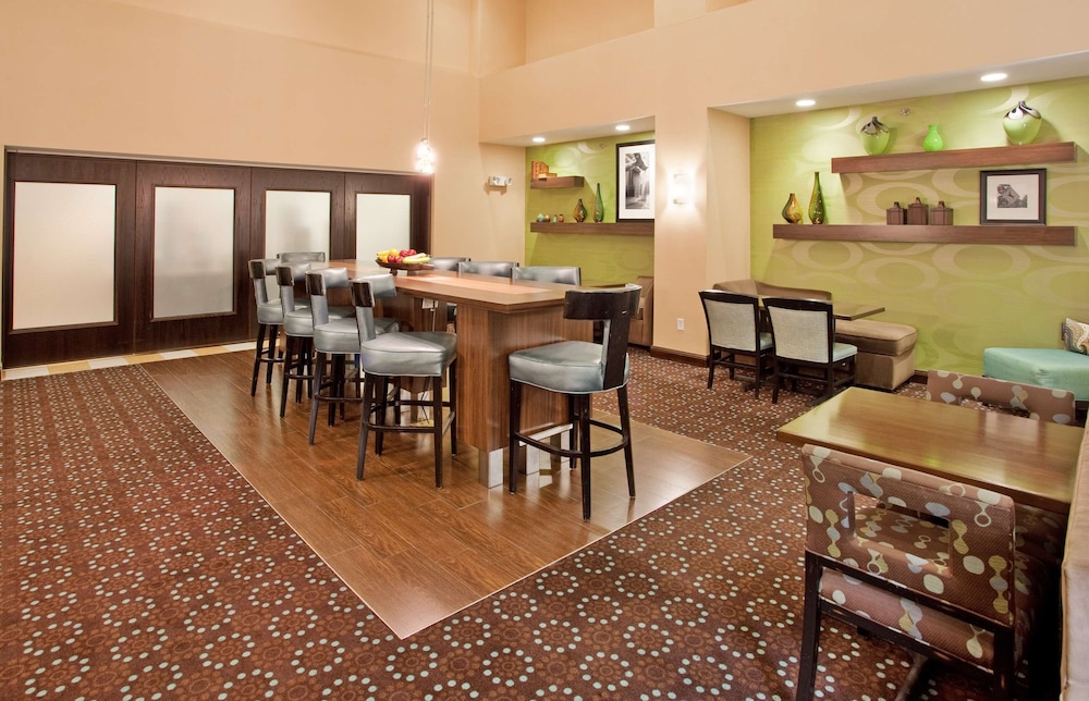 Hampton Inn And Suites St Cloud 39/48