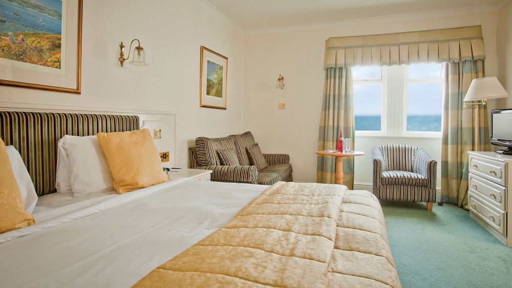 The Royal Duchy Hotel 15/53