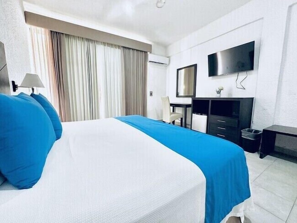 2 ROOMS, STANDARD
