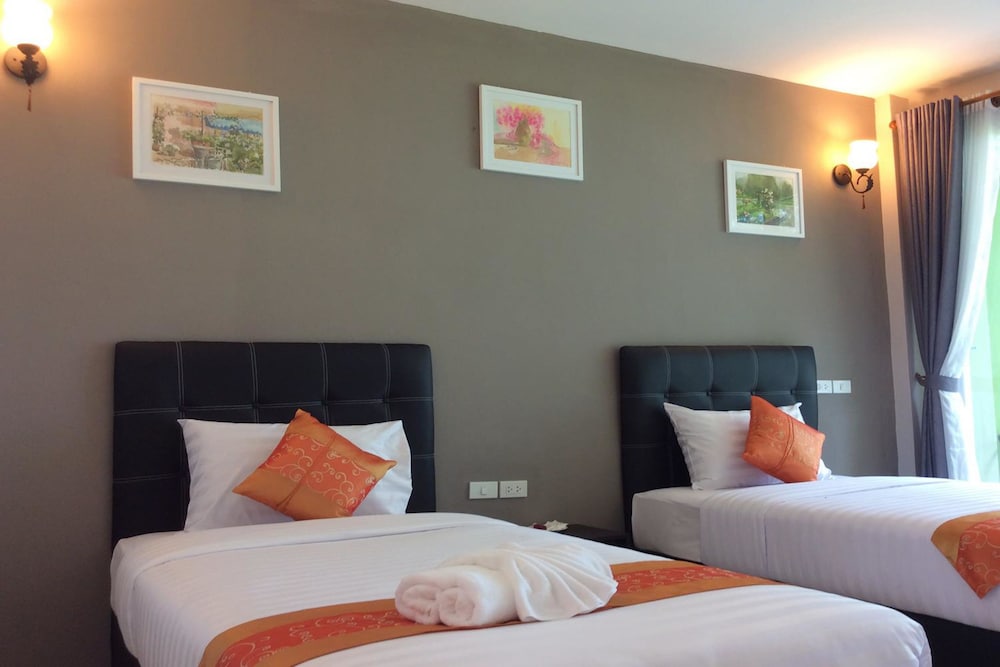 Greenseaviewresort Bangsaphan 22/50