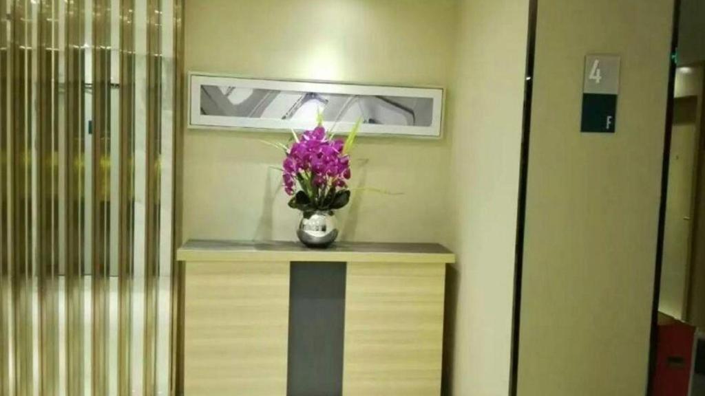 City Comfort Inn (Guangzhou Zhongluotan Culture Square) 5/53