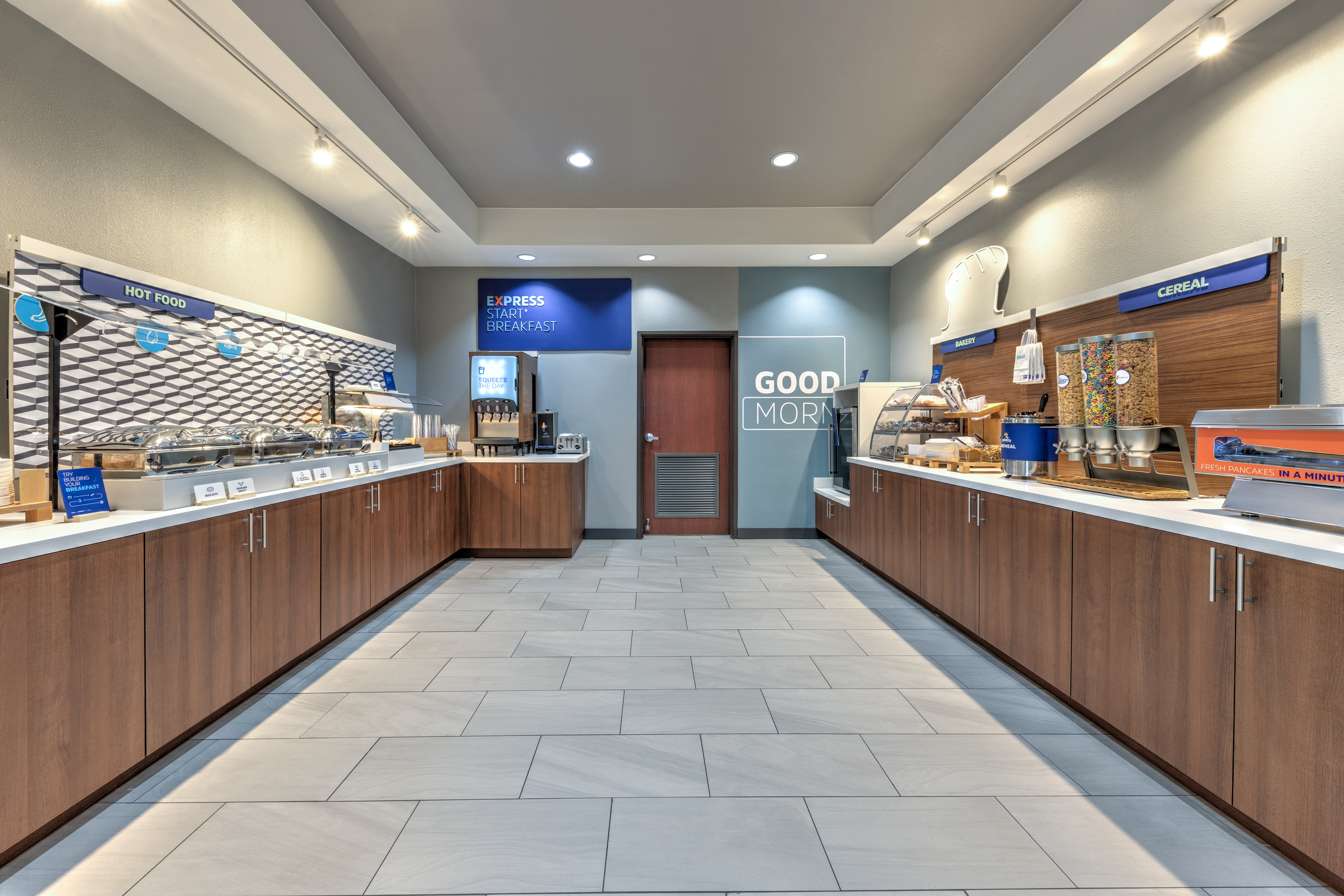 Holiday Inn Express Hotel Suites Athens 9/47