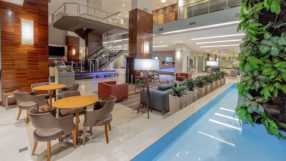 Hotel Deville Prime Cuiaba 69/86