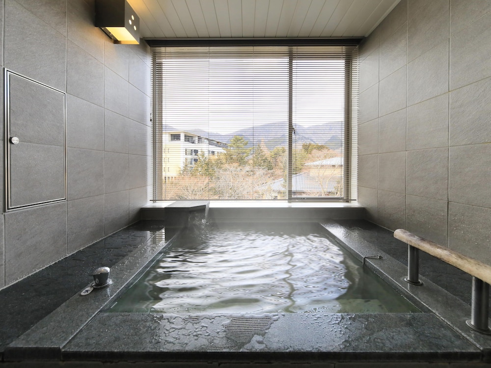 Hakone Hisui 22/45
