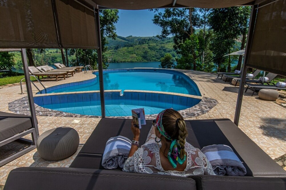 Crater Safari Lodge 13/50