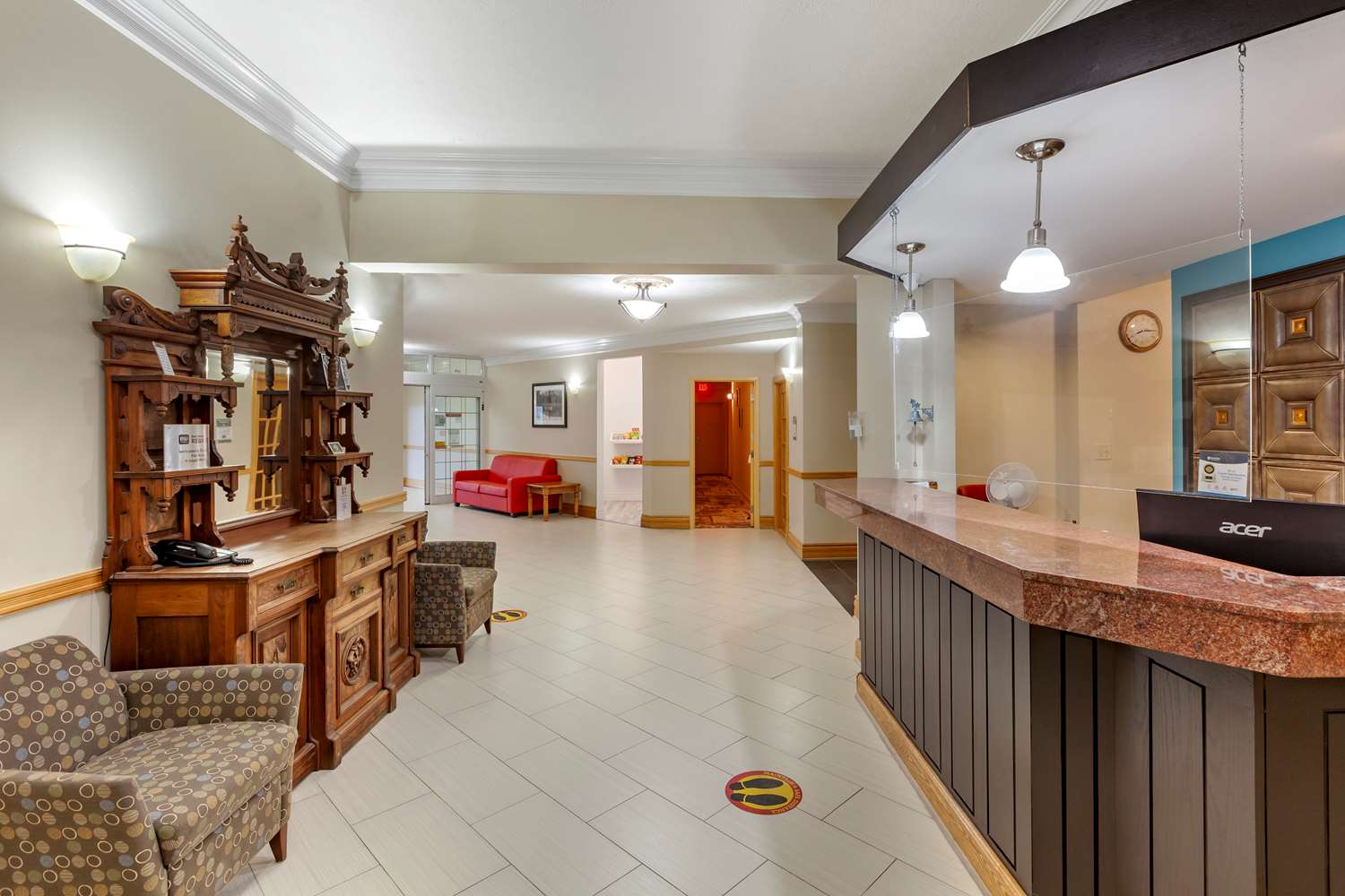 Lobby at Best Western Kincardine, KINCARDINE - ONTARIO