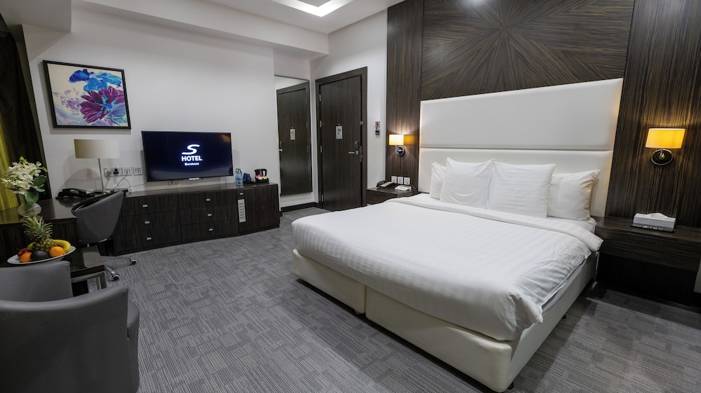 S Hotel Bahrain 16/50
