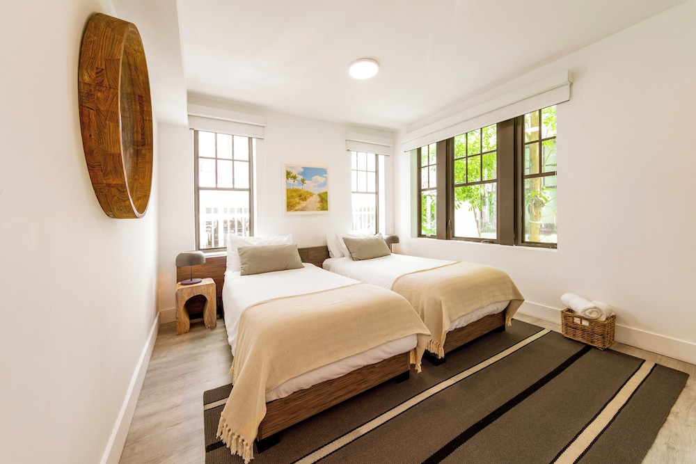 STANDARD, TWIN BEDS