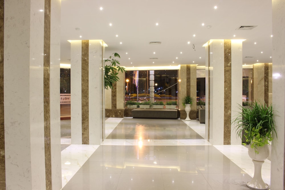 International Hotel 10/63