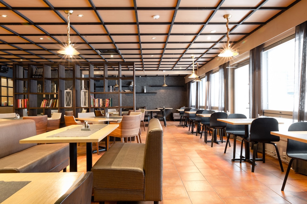 HOTEL SAMANTTA 33/47
