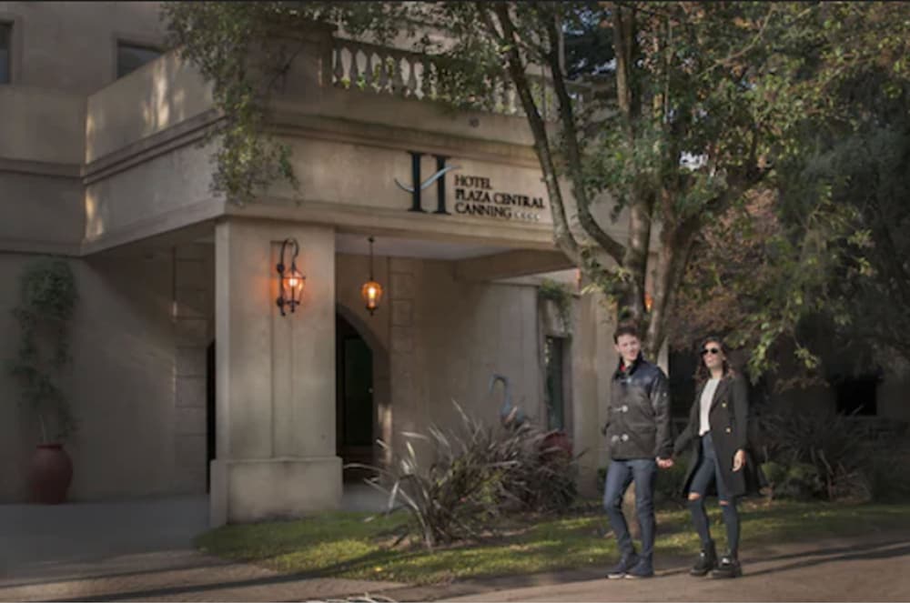 Hotel Plaza Central Ezeiza in Ezeiza
