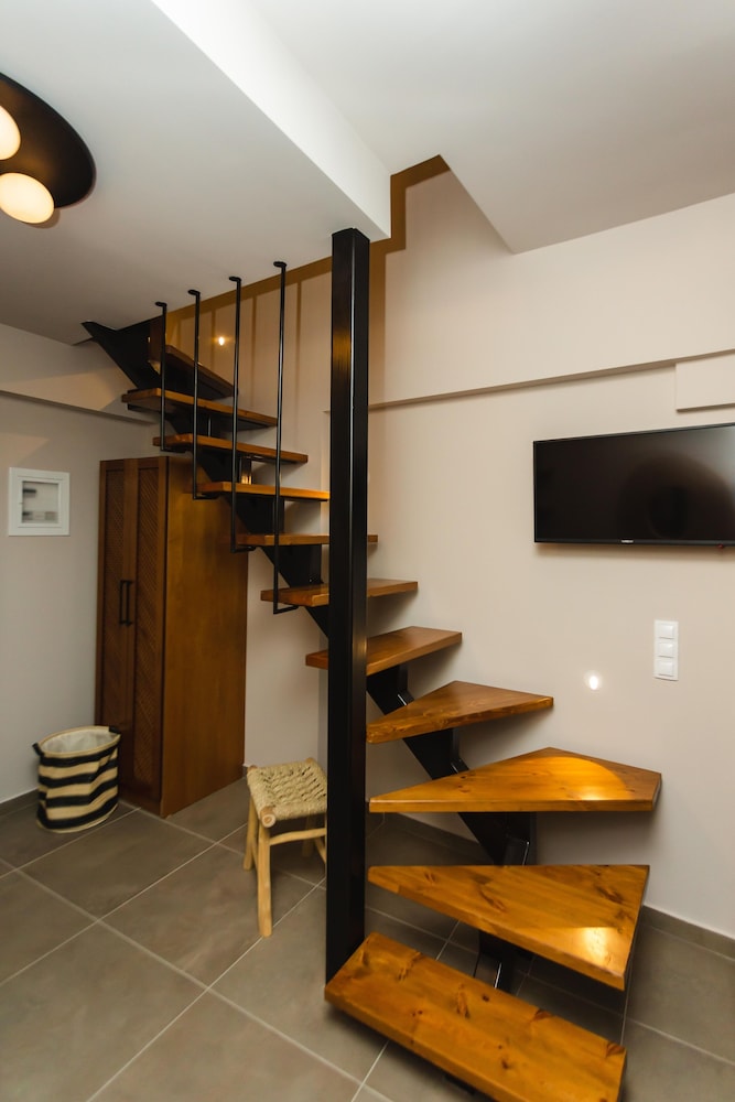 Amoessa Boutique Hotel 46/56