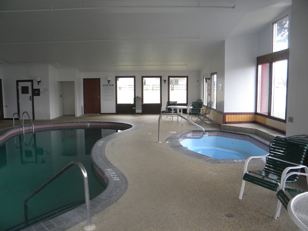 Nisswa Inn And Suites 26/61