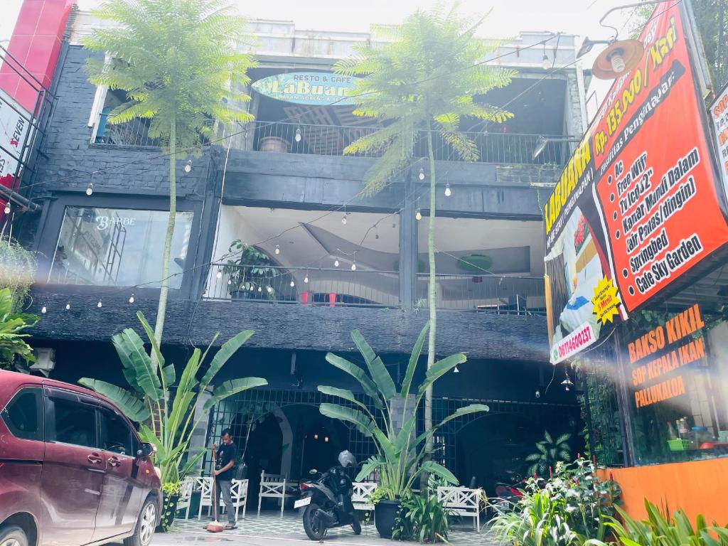 Hotel O near Primaya Hospital formerly La Buana Guest House in MAKASSAR