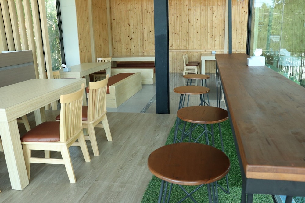 Wisdom Hotel and Residence 43/50