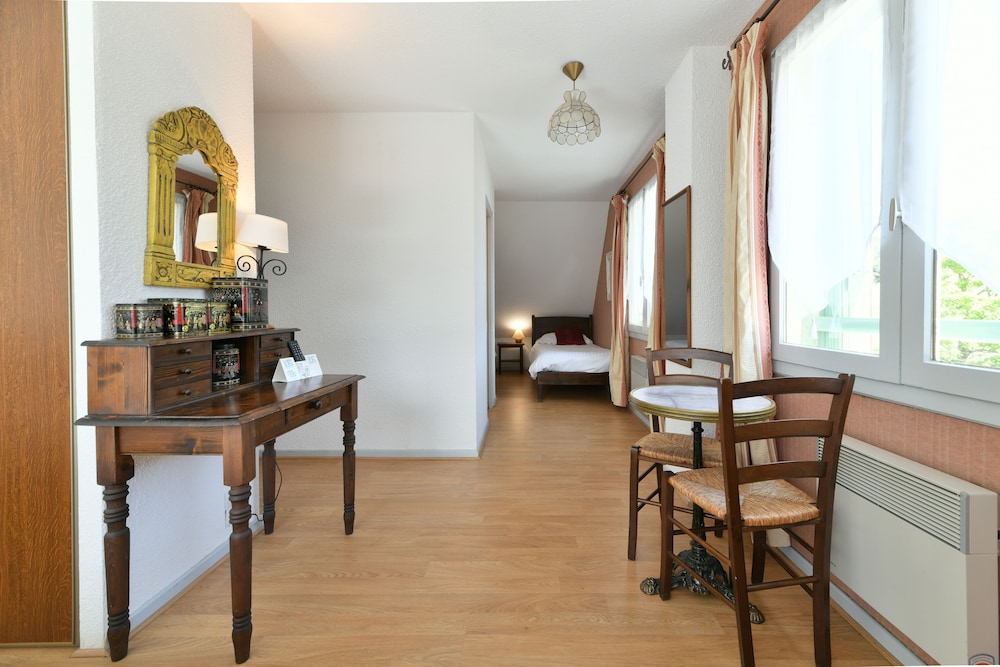 AUBERGE DE L'ETABLE 16/28