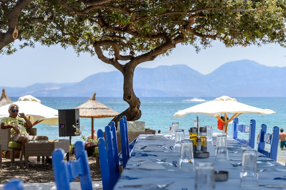 Ammoudara Beach Hotel Apartments 62/67