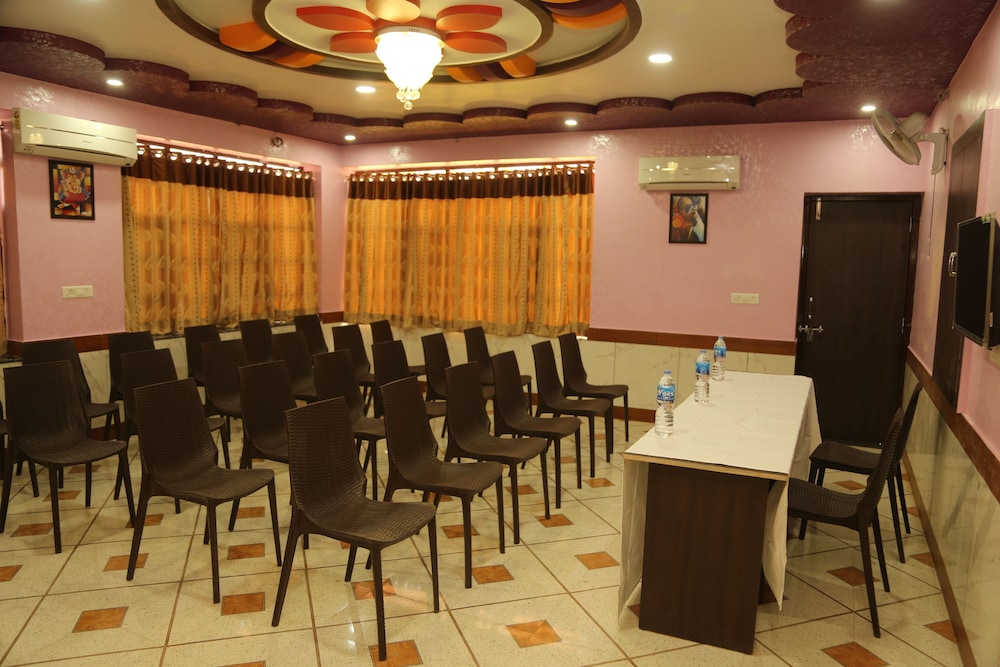 Shri Ram Residency 34/38