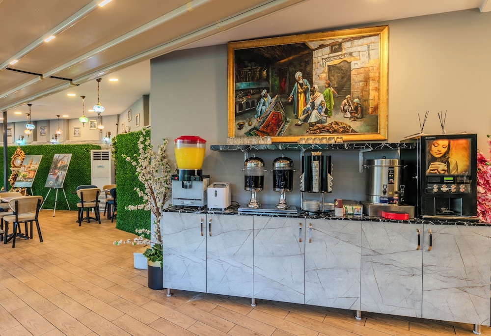 Sultan Hamit Hotel 46/57