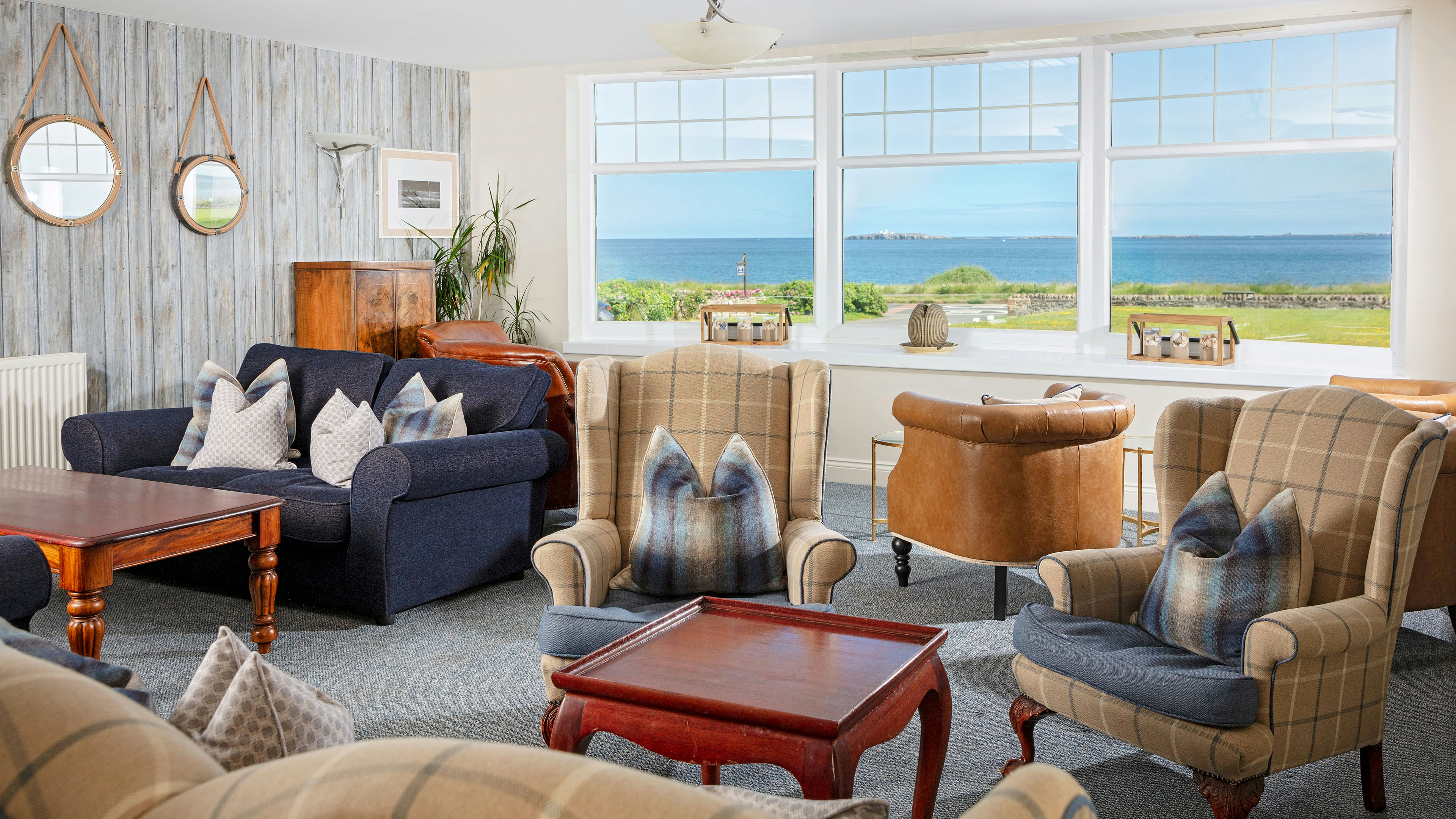 CBH Beach House Hotel 22/34