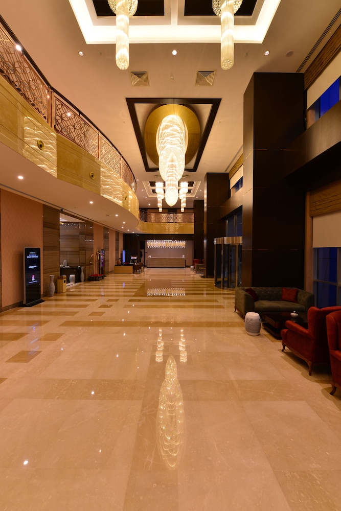 Clarion Hotel Istanbul Mahmutbey 10/60