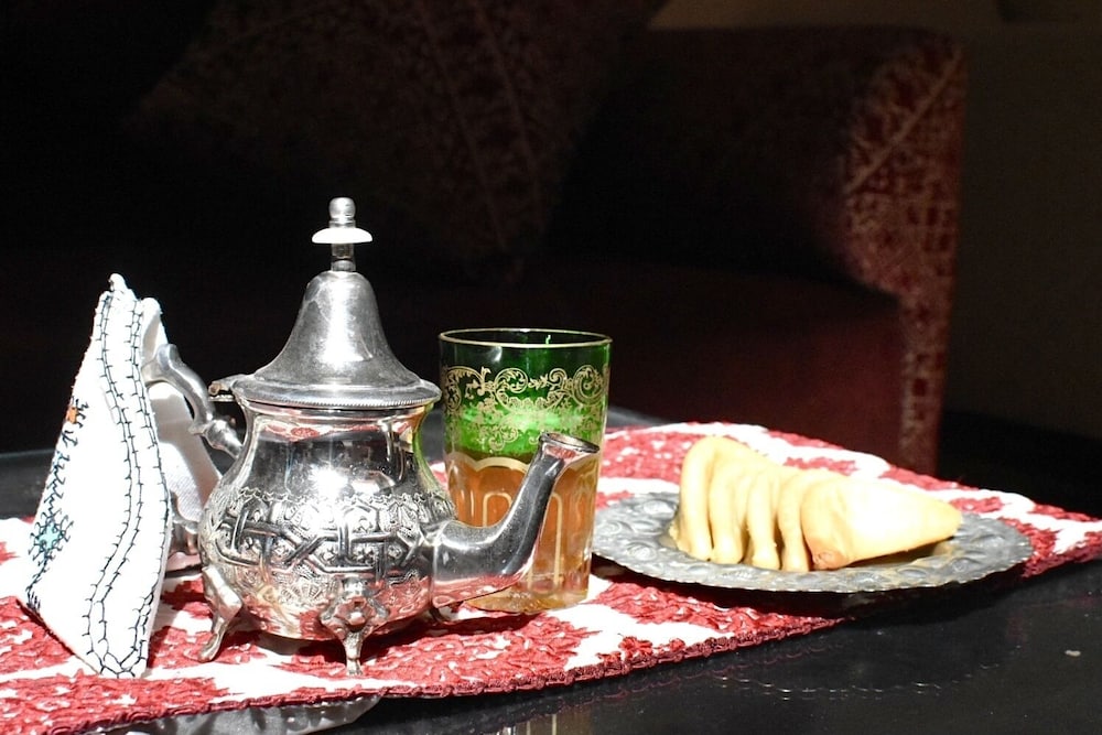 Riad Yacout 30/76