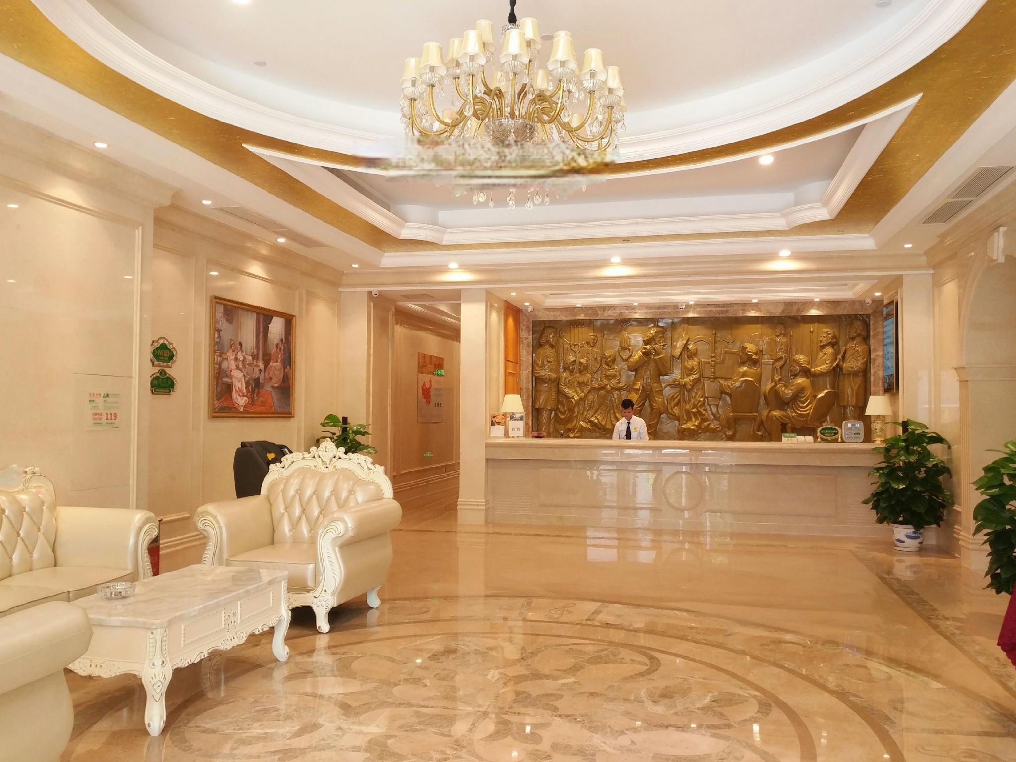 Vienna Hotel Foshan (Dali Songgang Center) 7/36