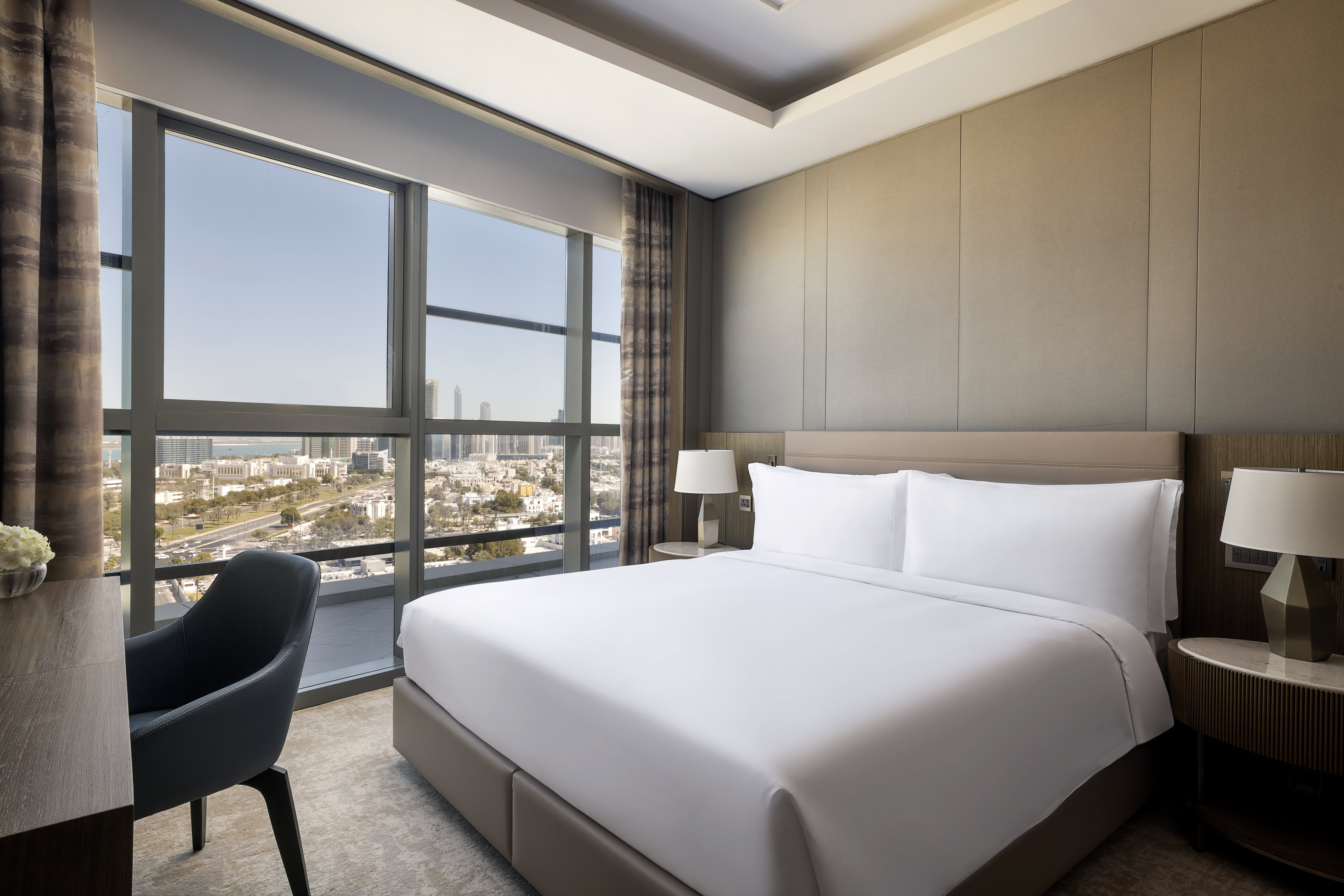 INTERCONTINENTAL ABU DHABI RESIDENCE 17/65