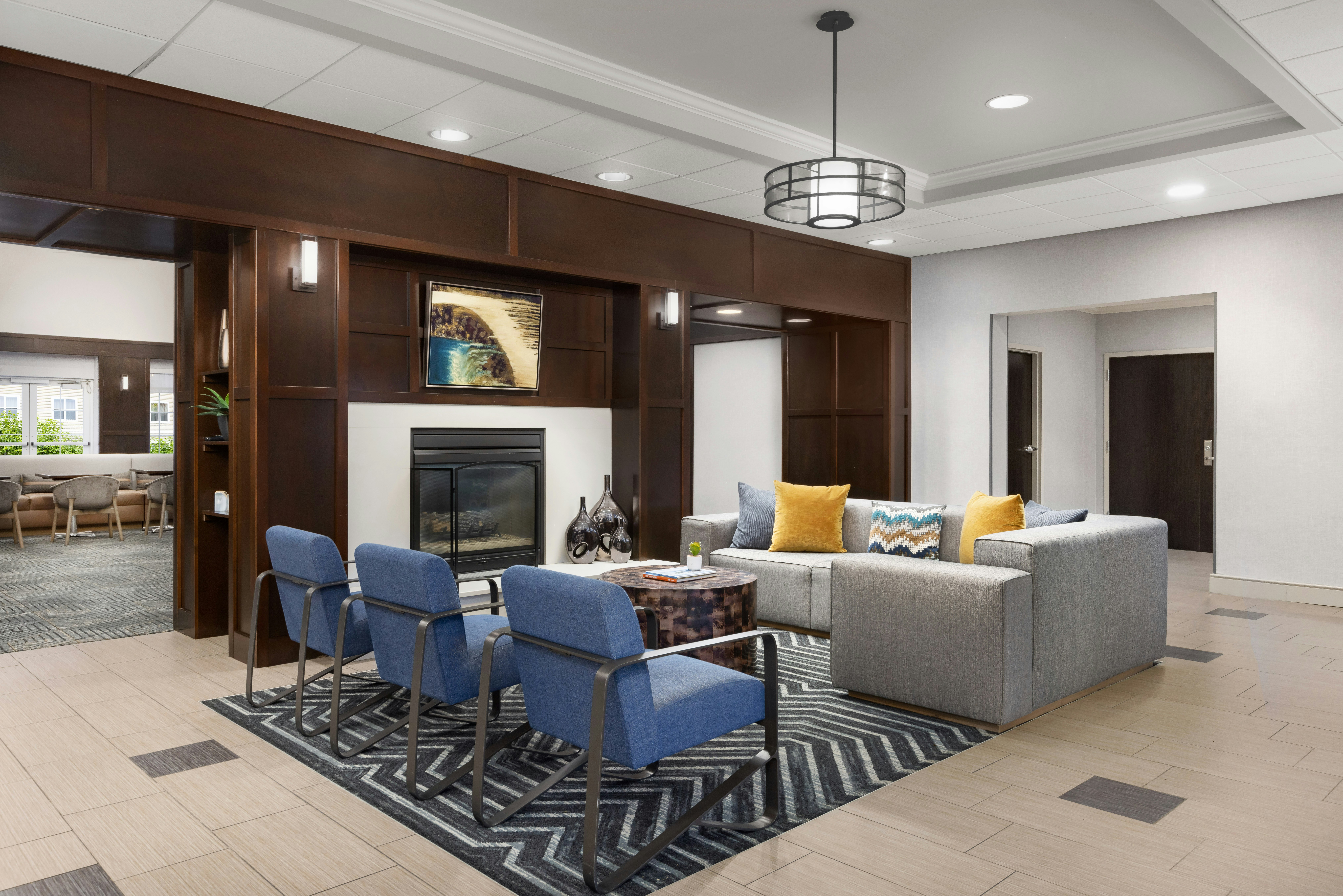 Homewood Suites by Hilton Manchester/Airport 53/54
