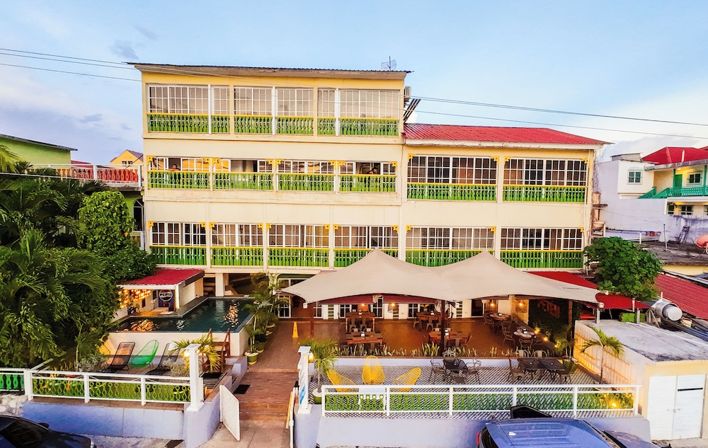 Hotel Petén 15/111