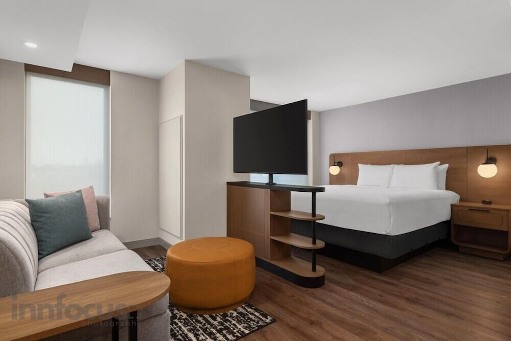 Hyatt House Mississauga Airport Corporate Centre 10/44