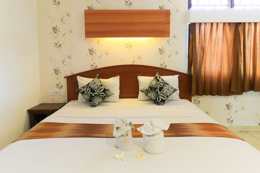 Ayu Lili Garden Hotel 24/48