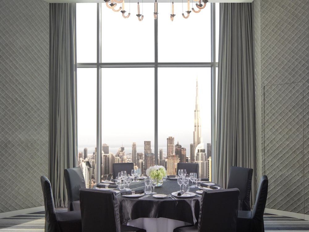 SLS Dubai Hotel and Residences 56/75