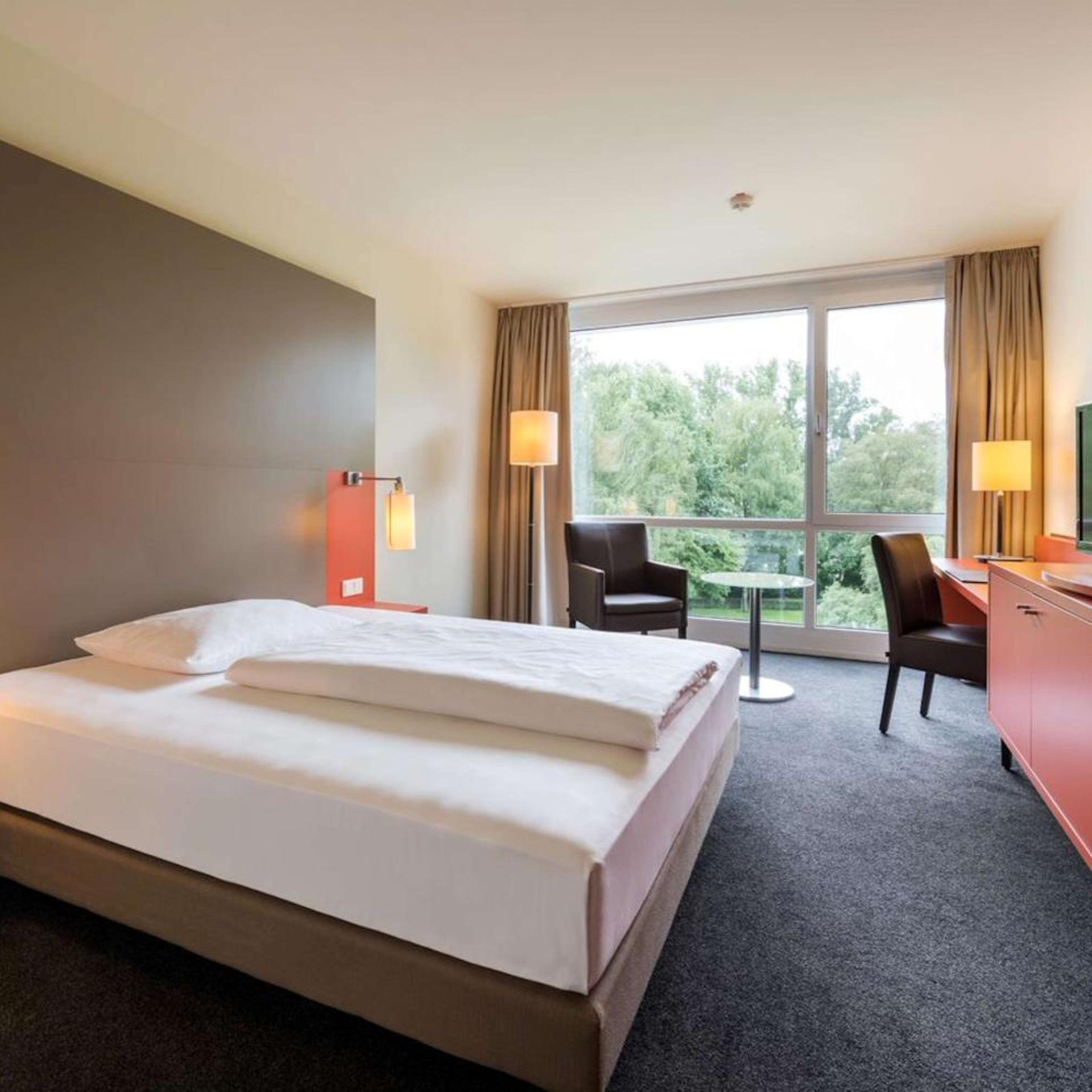 Room, Single