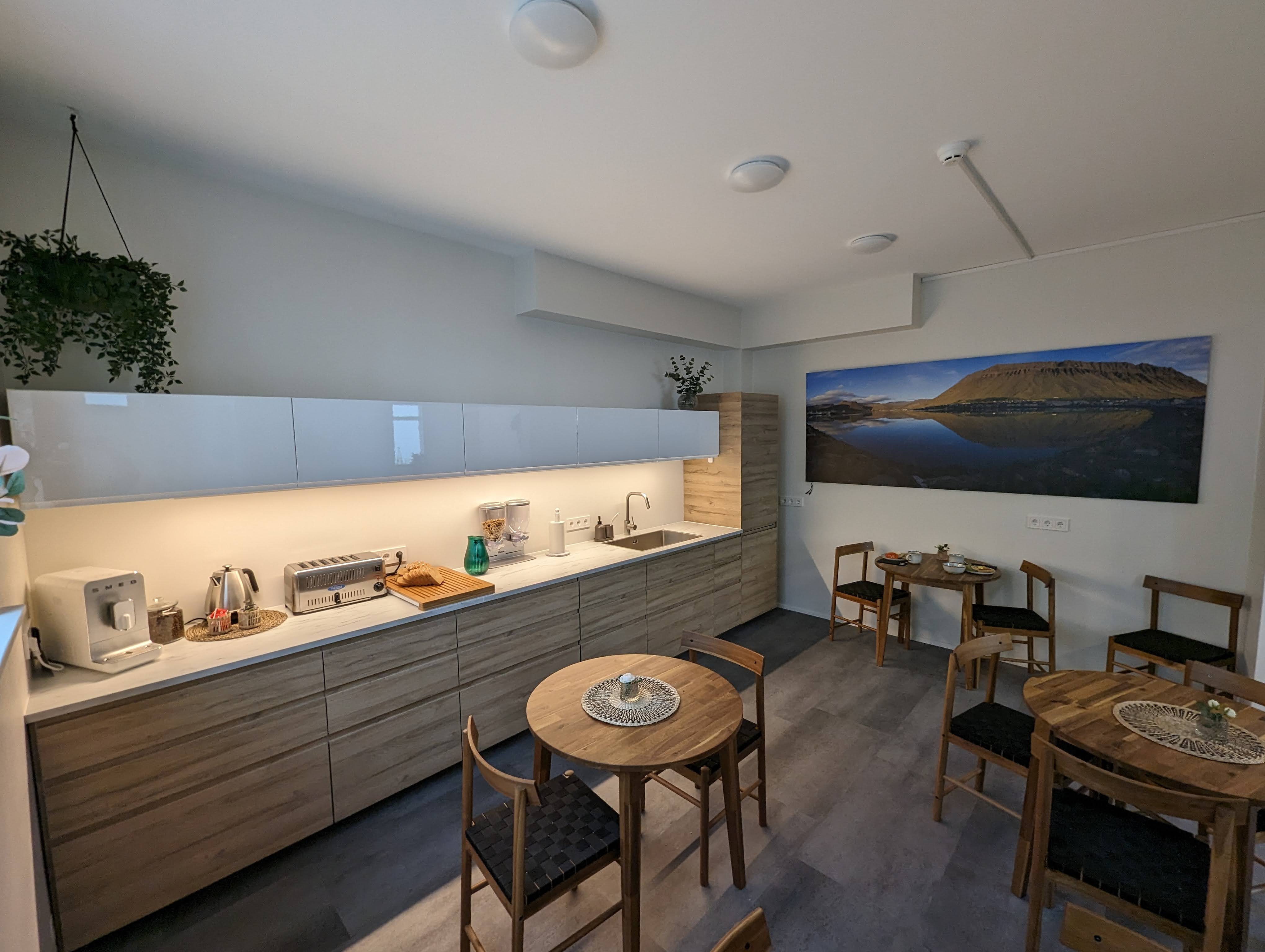 The Isafjordur Inn 20/24
