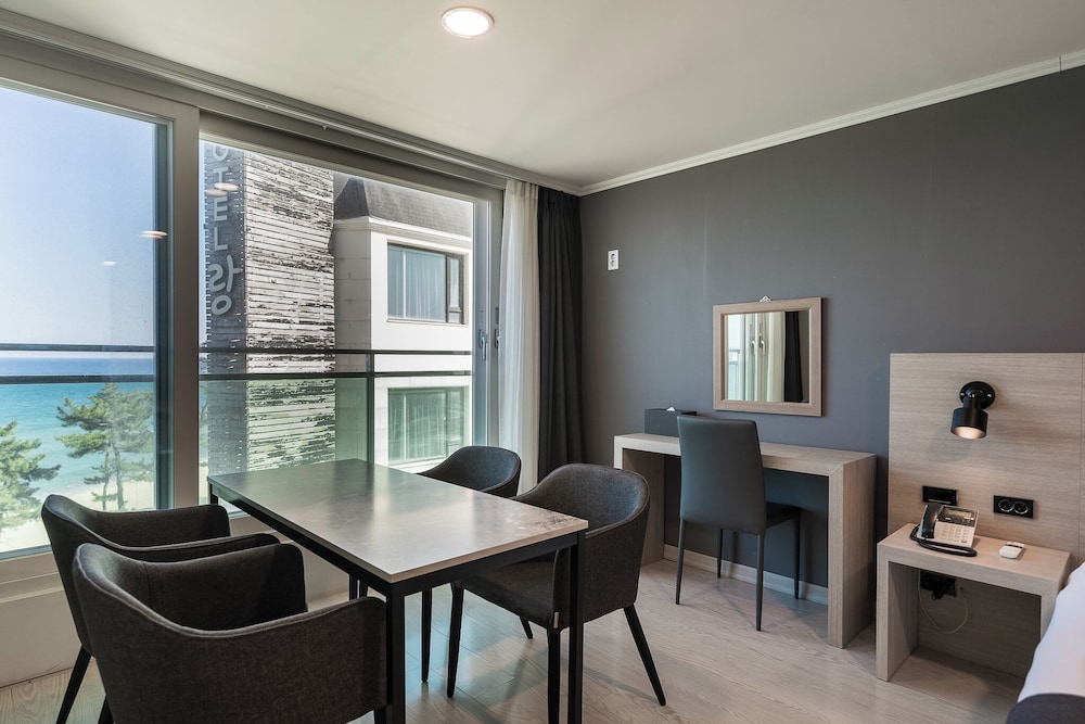 Gyeongpo Soo Hotel 47/68