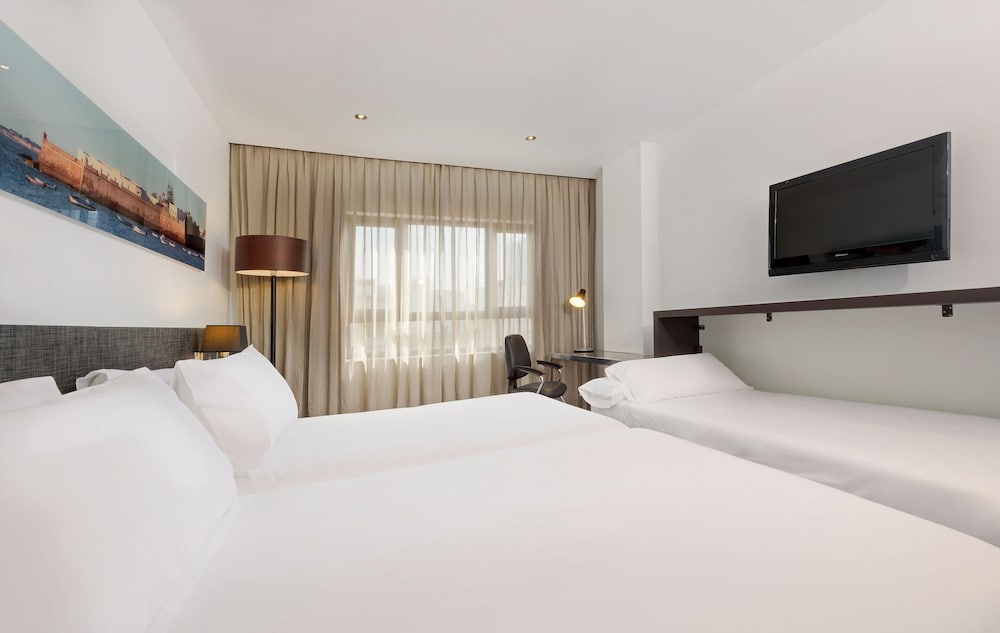 Hotel Cadiz Paseo Del Mar Affiliated By Melia 5/68